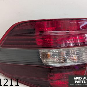 OEM 2008 Mercedes ML350 3.5L RH Passenger Side Tail Light Lamp