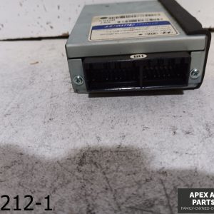 OEM 2009-2011 Hyundai Genesis 3.8L USB Interface Unit Computer Module 961203M500