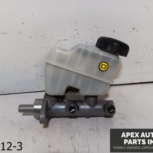 OEM 2009-2011 Hyundai Genesis 3.8L Brake Booster Master Cylinder Tank Reservoir