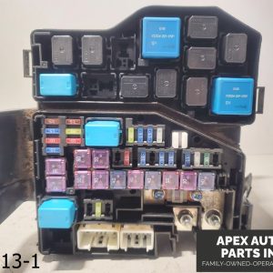 OEM 2009-2012 Mazda CX-9 3.7L Engine Fuse Box No Tow Package
