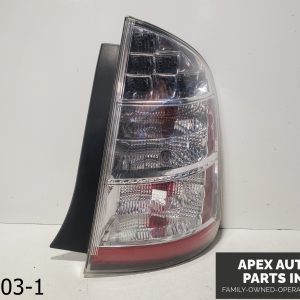 OEM 2006-2009 Toyota Prius 1.5L  Rear Brake Tail Light PASSENGER SIDE