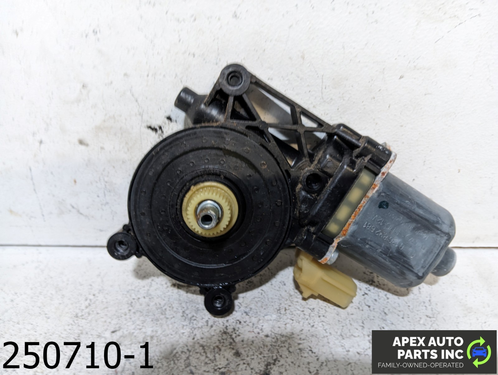 OEM 2010-2015 GMC Terrain 2.4L Front Left Door Power Window Motor