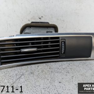 OEM 2005-2008 Audi A6 Avant 3.1L  Front Left Dash Air Vent