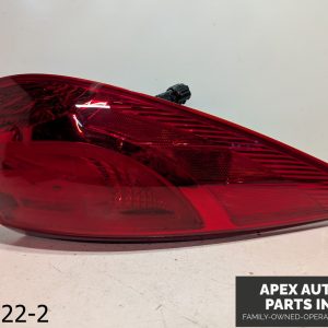 OEM 2010-2013 Hyundai Tucson 2.4L Driver Left  Tail Light Incandescent Bulb