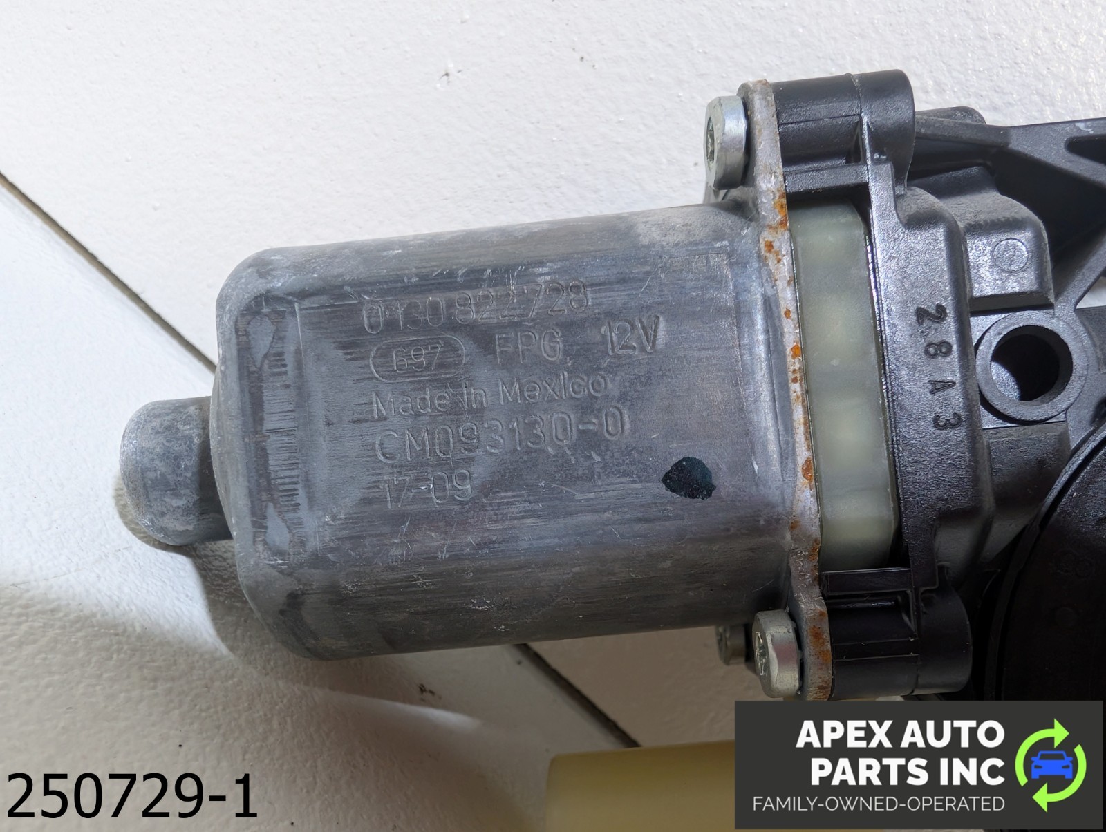OEM 2017-2019 Ford Escape 1.5L Passenger Right Side Door Window Motor - Image 7