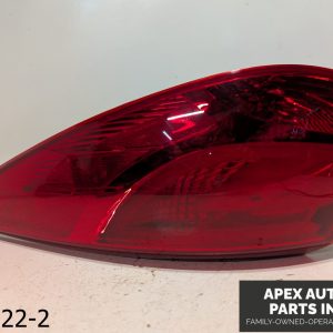 OEM 2010-2013 Hyundai Tucson 2.4L Passenger Tail Light Incandescent Bulb