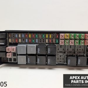 OEM 2003-2009 Land Range Rover 4.4L Engine Fuse Box Relay Box