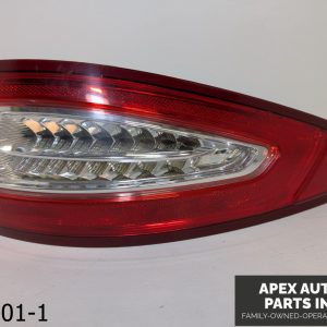 OEM 2013-2016 Ford Fusion 1.5L REAR RIGHT QUARTER OUTTER TAIL LIGHT
