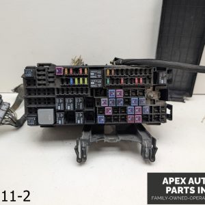 OEM 2013-2019 Ford Taurus 3.5L  ENGINE FUSE BOX RELAY JUNCTION MODULE