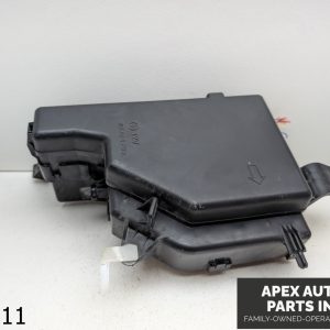 OEM 2004-2005 Toyota Prius 1.5L Underhood Engine Fuse Box