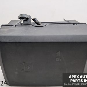 OEM 2010 Cadillac Escalade 6.2L SUBURBAN ENGINE BAY FUSE BOX