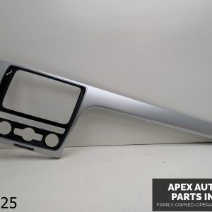 OEM 2012-2015 Volkswagen Passat 2.5L FRONT DASH RADIO & CLIMATE BEZEL TRIM