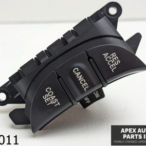 OEM 2007-2010 Hyundai Entourage 3.8L RADIO CONTROL SWITCH