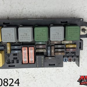 OEM 2010 Mercedes R350 3.5L engine fuse relay box unit