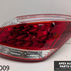 OEM 2012 Nissan Murano 3.5L Right Tail Light Assembly