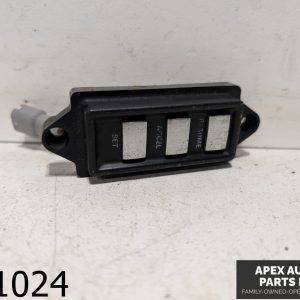 OEM 1988 Nissan 300ZX 3.0L Steering Wheel Mounted Cruise Control Switch