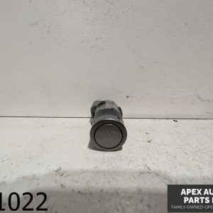 OEM 2005 BMW 745i 4.4L Front Bumper PDC / PARK Distance / Assist Sensor