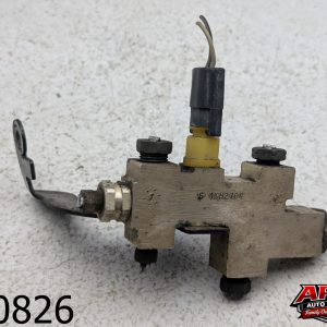OEM 1995 Jeep Cherokee 2.5L Brake Proportioning Valve