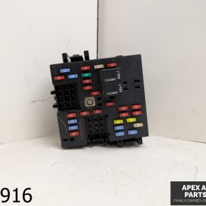 OEM 2002-2006 Cadillac Escalade 6.0L UNDER DASH FUSE RELAY BOX