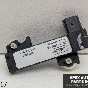 OEM 2013-2016 Lincoln MKZ Hybrid REAR SMART KEYLESS ENTRY ANTENNA CONTROL MODULE