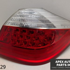 OEM 2009-2011 Hyundai Genesis 3.8L OUTER PASSENGER RIGHT LED TAIL LIGHT