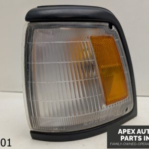 OEM 1992-1995 Toyota Pickup 2.4L Parking Light Turn Signal Lamp Left