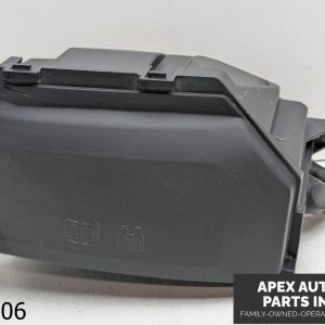 OEM 2011-2012 Land Rover LR2 3.2L Engine Fuse Box