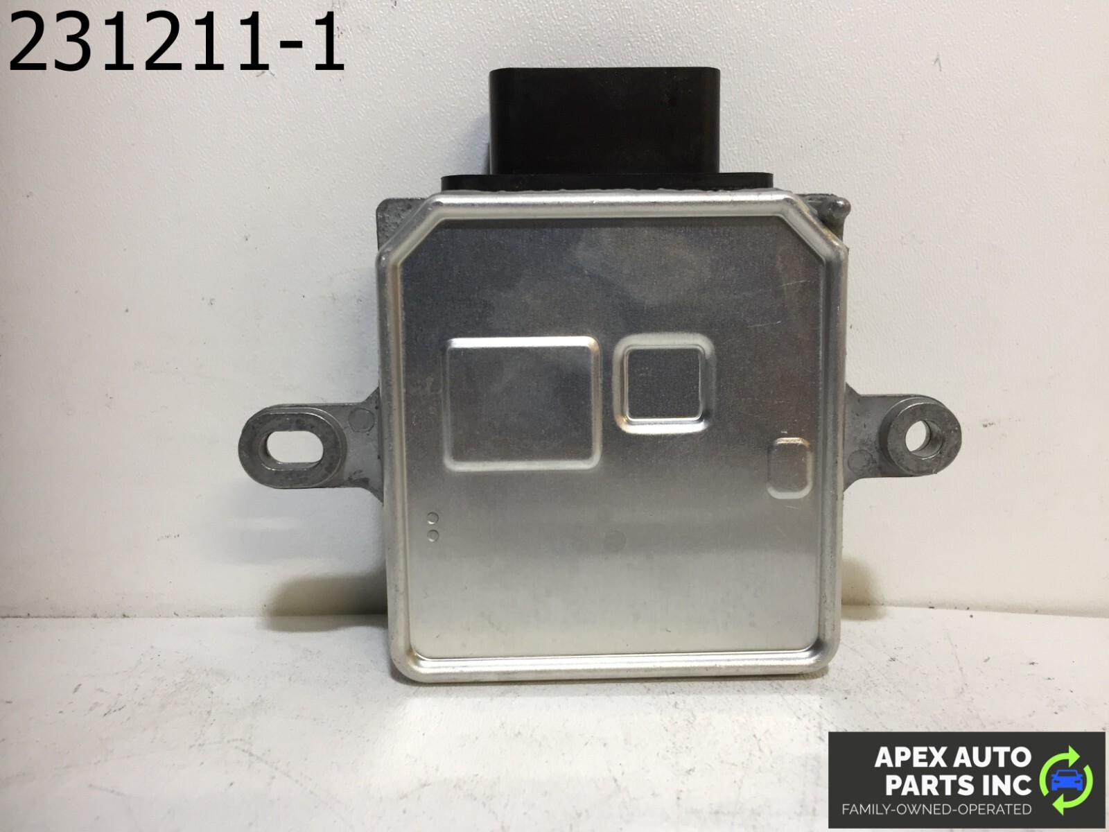 OEM GMC Terrain 2014 FUEL PUMP DRIVER CONTROL MODULE 23172742 - Image 4