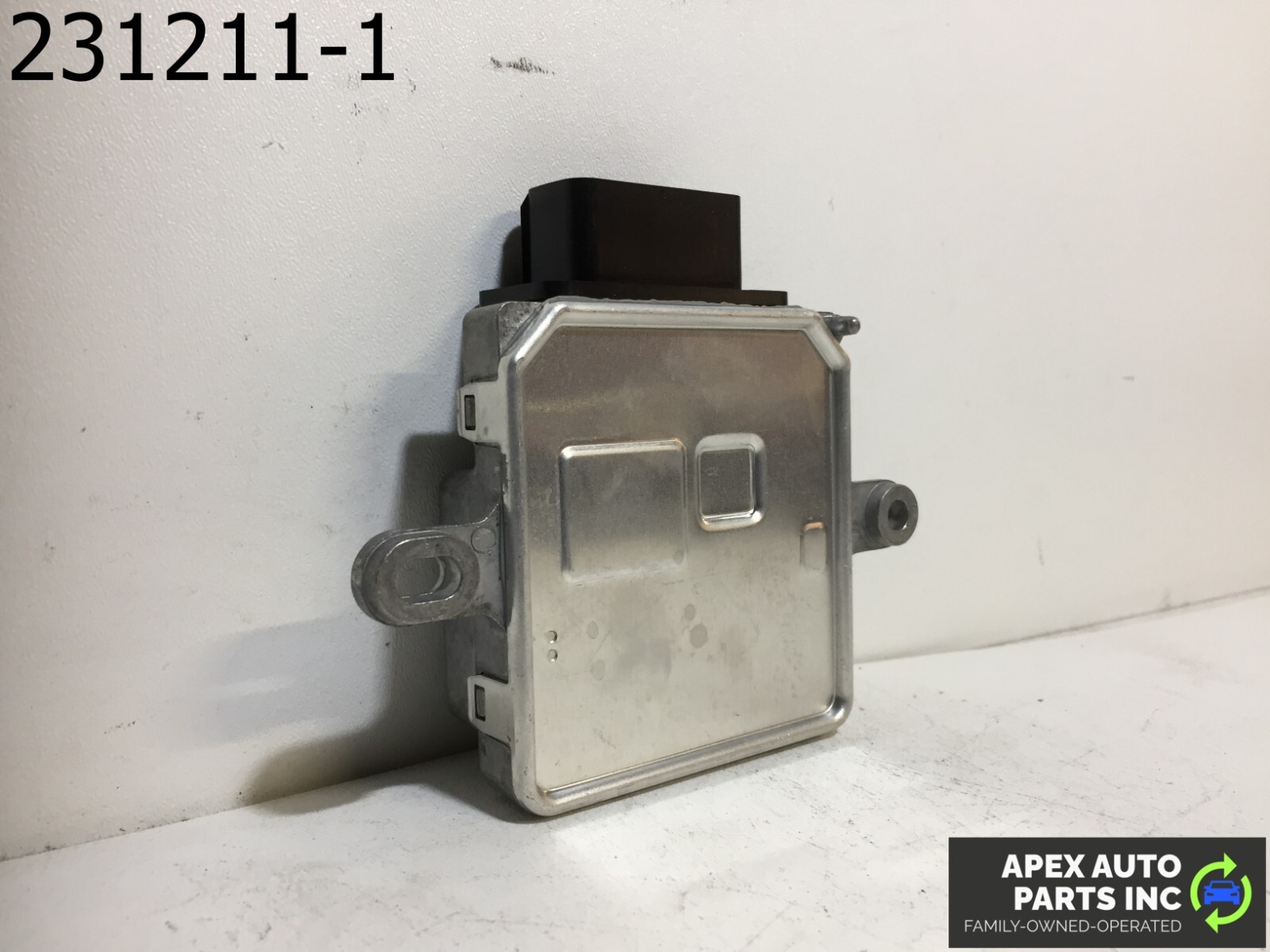 OEM GMC Terrain 2014 FUEL PUMP DRIVER CONTROL MODULE 23172742 - Image 5
