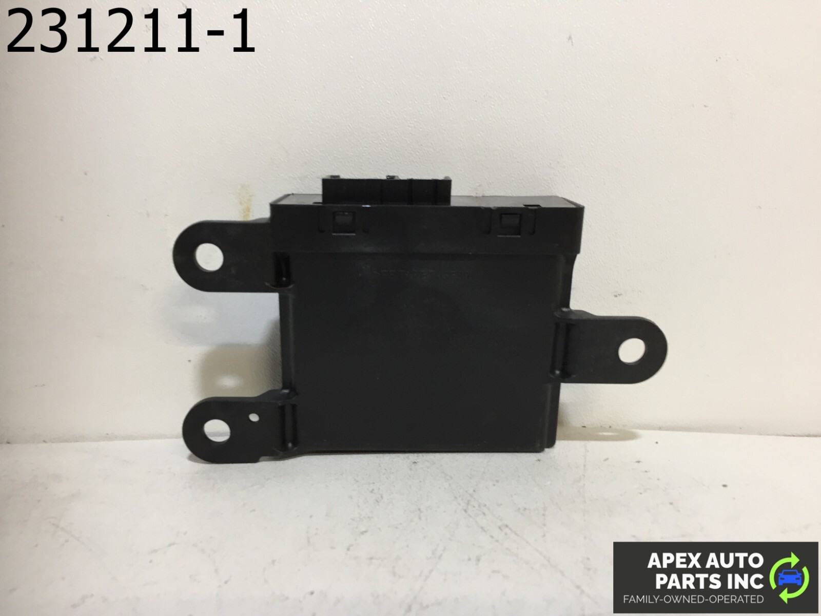 OEM GMC Terrain 2014 ECM REAR PARKING ASSIST OPT UD7 - Image 4