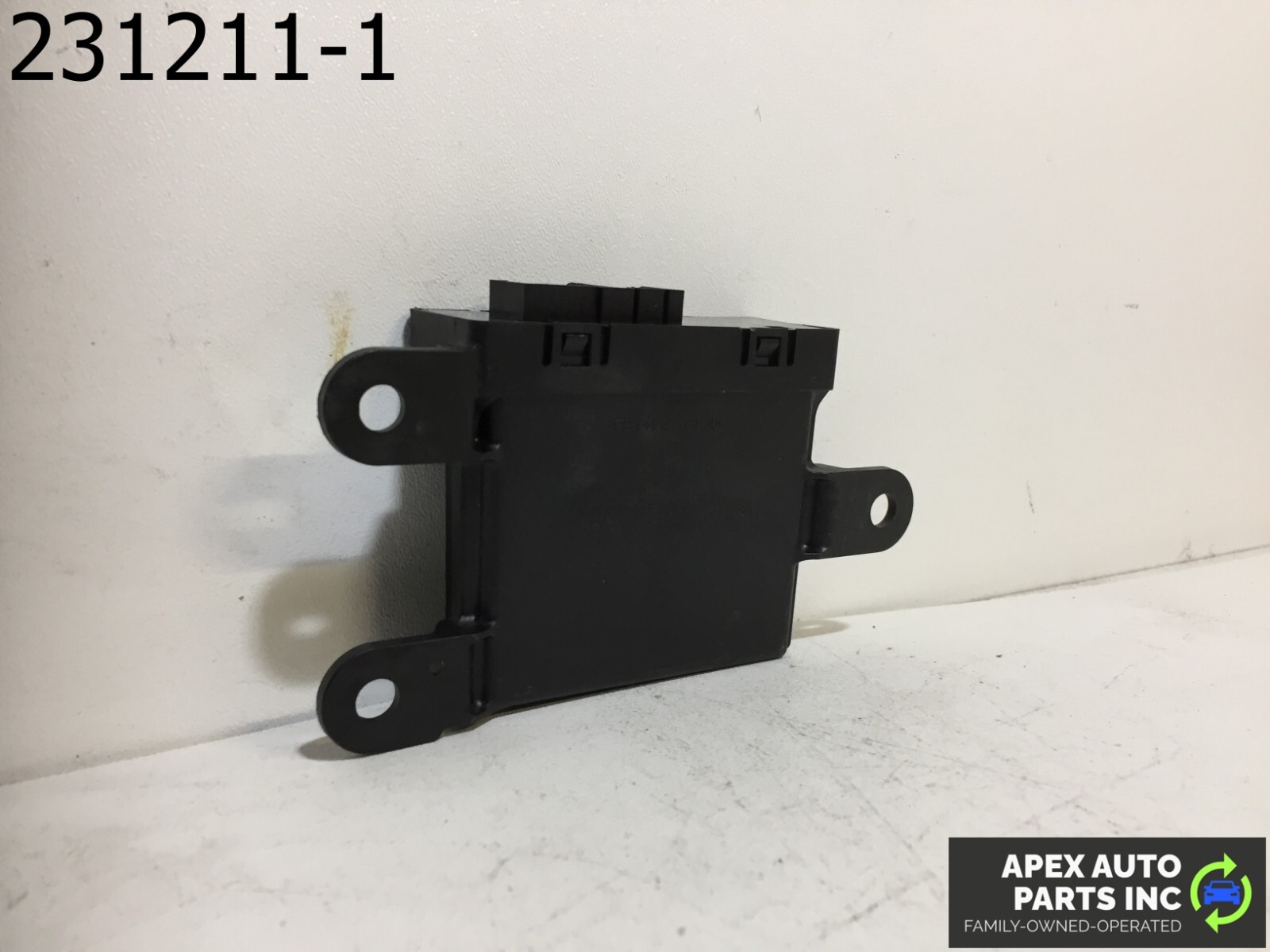 OEM GMC Terrain 2014 ECM REAR PARKING ASSIST OPT UD7 - Image 5