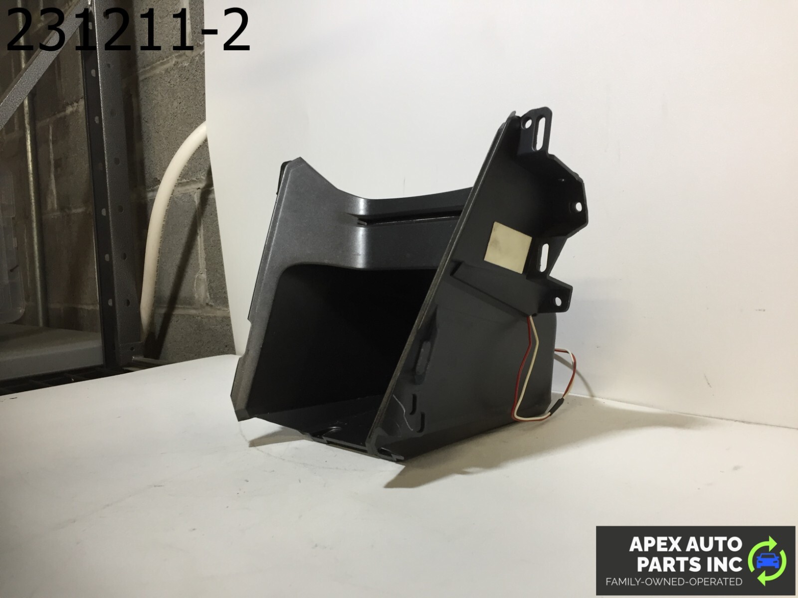OEM GMC Terrain 2014 CENTER LOWER DASH STORAGE COMPARTMENT BOX TRAY BIN 20839830 - Image 3
