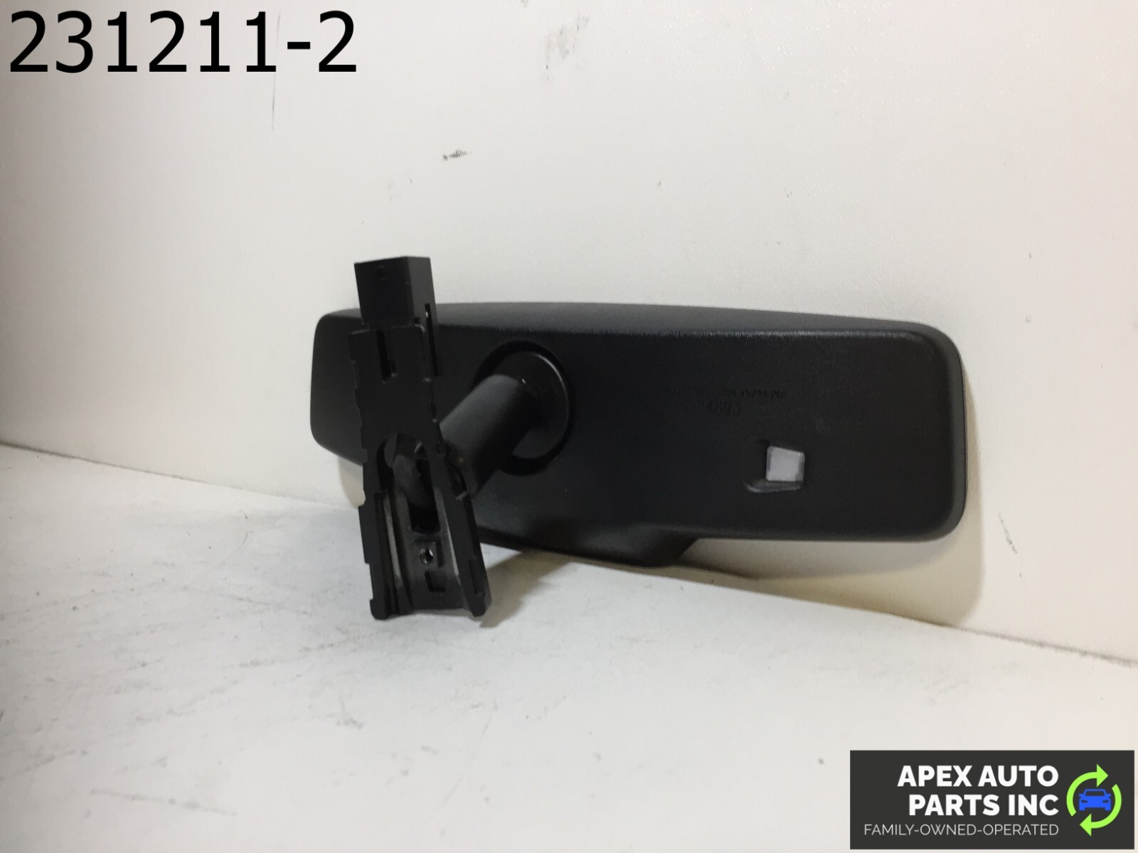 OEM GMC Terrain 2014 Rear View Mirror OnStar - Image 6