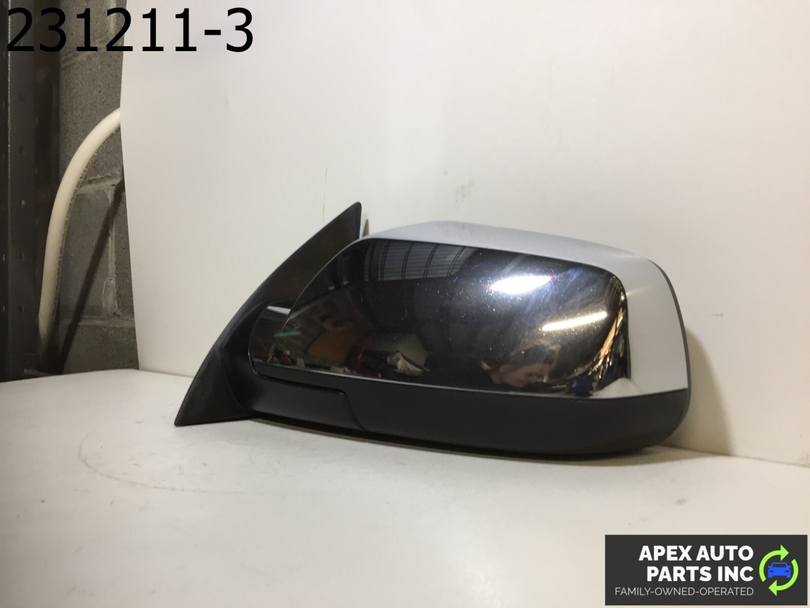 OEM GMC Terrain 2014 Driver Left Side Rear View Mirror 22818270 - Image 6