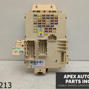 OEM 2017 Kia Forte 2.0L Cabin Interior Fuse Box Relay Junction Block Module Unit