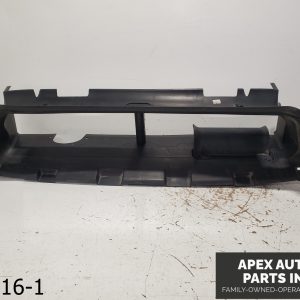 OEM 2006-2010 Volvo C70 2.5L Radiator Air Guide Plastic Housing Bumper Grille