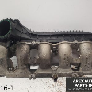 OEM 2006-2010 Volvo C70 2.5L ENGINE UPPER/LOWER INTAKE MANIFOLD W/FUEL RAIL