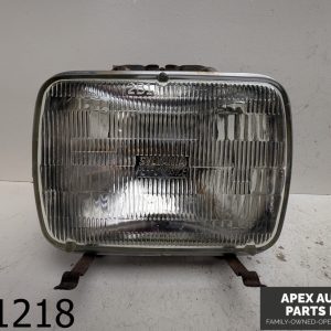 OEM 1991 Jeep Cherokee 4.0L Headlamp Light Assembly