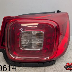 OEM 2014 Chevrolet Malibu 2.0L Passenger /Right SIDE REAR BRAKE TAIL LIGHT