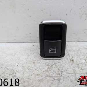 OEM 2014 Mercedes CLA250 2.0L REAR LEFT SIDE DOOR WINDOW CONTROL SWITCH