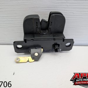OEM 2006 Volkswagen Touareg 3.2L TAILGATE BACK DOOR LOCK LATCH ACTUATOR