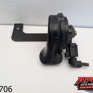 OEM 2006 Volkswagen Touareg 3.2L FRONT HIGH TONE PITCH HORN ASSEMBLY