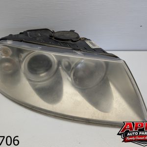 OEM 2006 Volkswagen Touareg 3.2L RIGHT PASSENGER SIDE HEADLIGHT HALOGEN