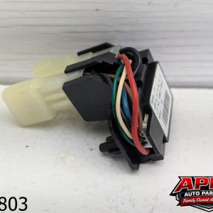OEM 2013 Hyundai Santa Fe 2.0L STEERING WHEEL HEATER CONTROL MODULE
