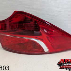OEM 2013 Hyundai Santa Fe 2.0L SPORT LH DRIVER LED TAIL LIGHT 92401-4Z1