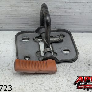 OEM 2012 Volkswagen Passat 2.5L Front bonnet hood lock latch loop hook