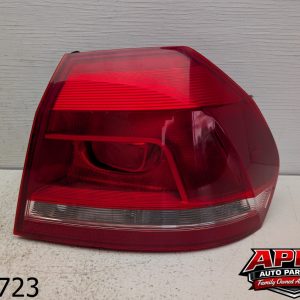 OEM 2012 Volkswagen Passat 2.5L  Rear Right Passenger Tail Light Lamp