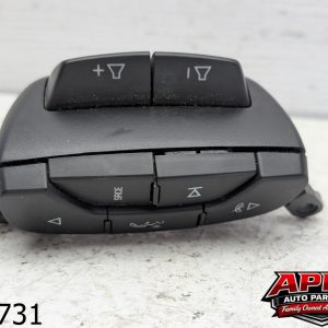 OEM 2011 Chevrolet Silverado 5.3L STEERING WHEEL RADIO CONTROL SWITCH