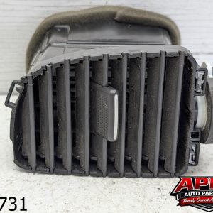 OEM 2011 Chevrolet Silverado 5.3L Dash A/C Heater AIR VENT Front RH BLACK