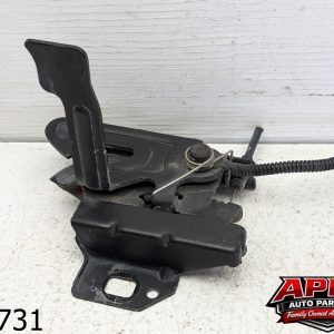 OEM 2011 Chevrolet Silverado 5.3L  front hood latch lock assembly